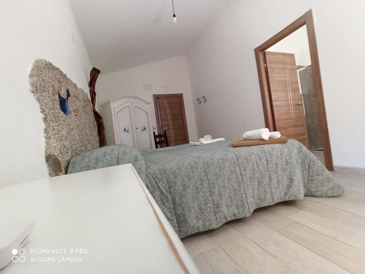 Bed And Breakfast Murales Orgosolo Exterior photo