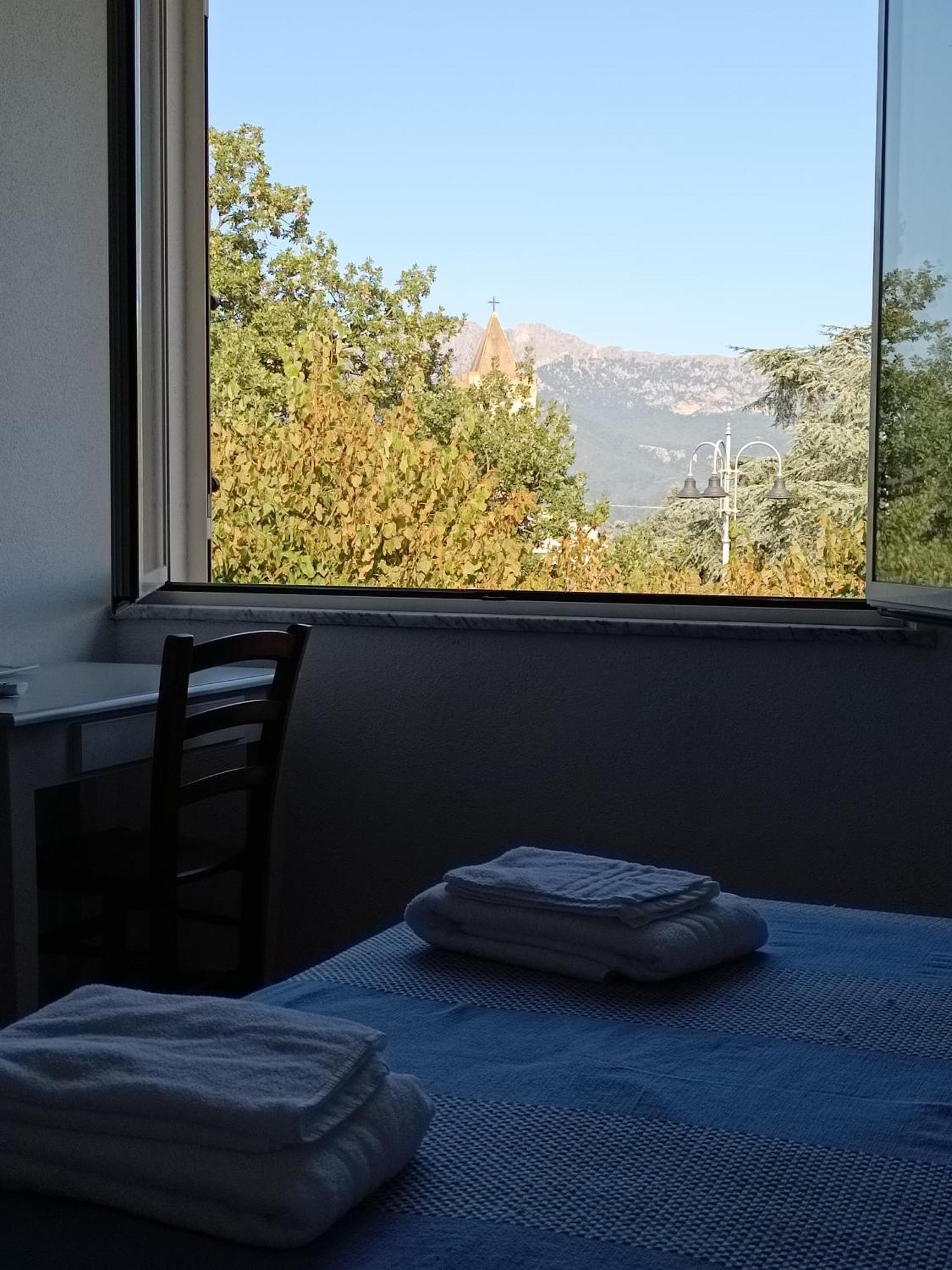 Bed And Breakfast Murales Orgosolo Exterior photo